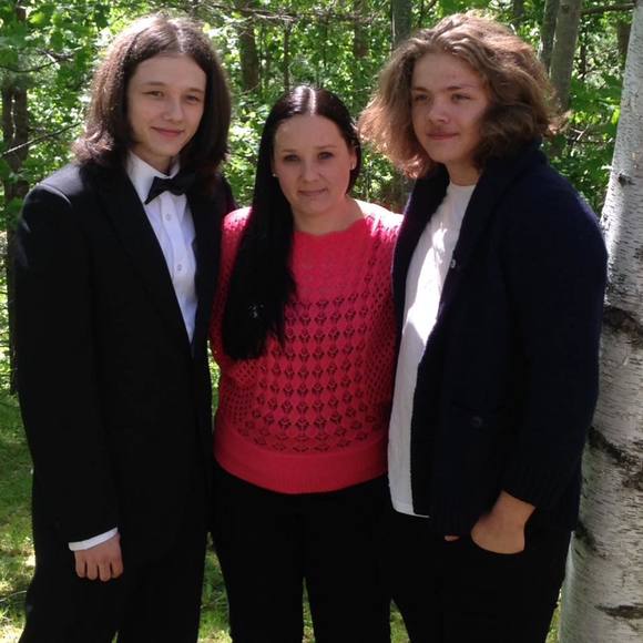 Meet your Posher, Melissa - Picture 1 of 1